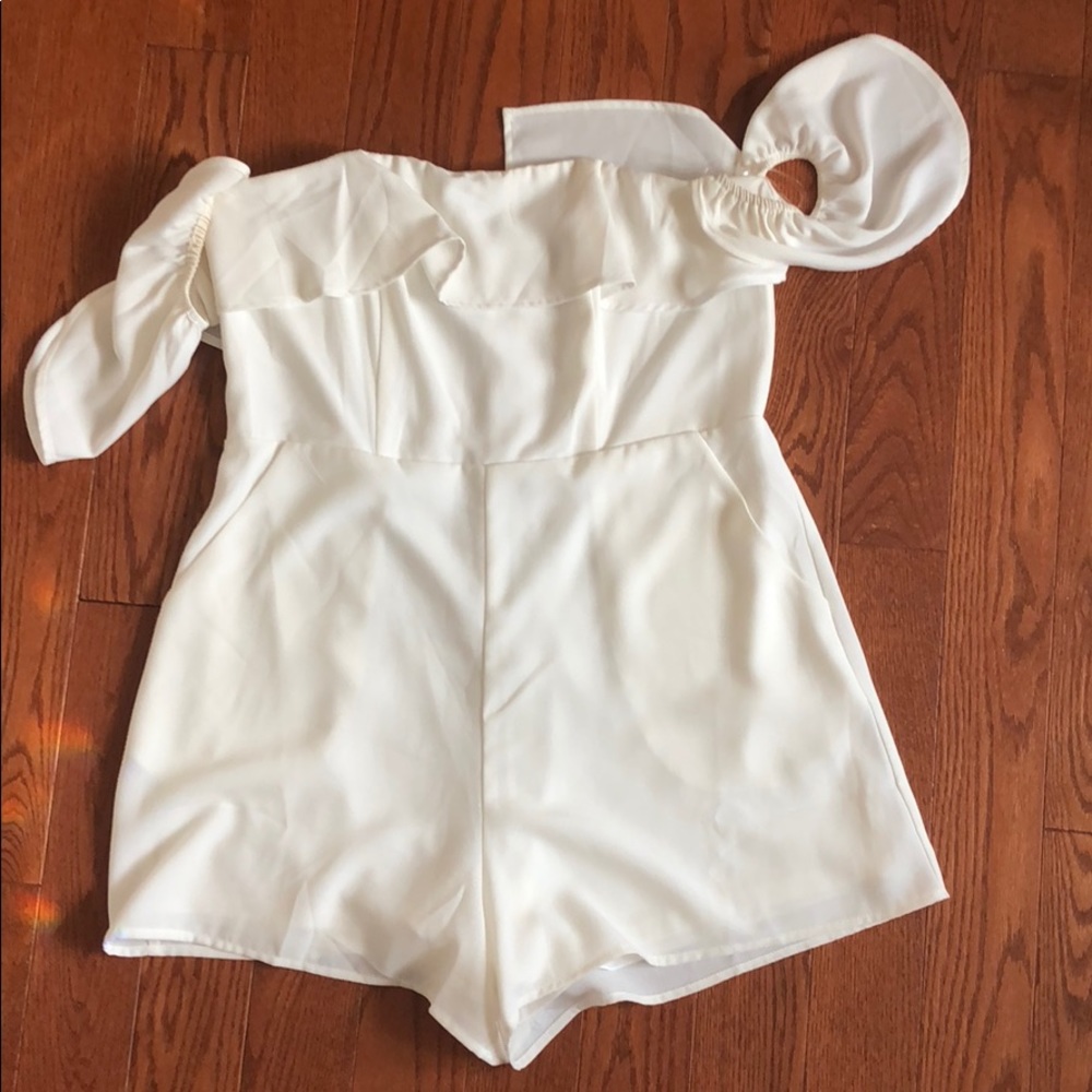 Size XL white romper